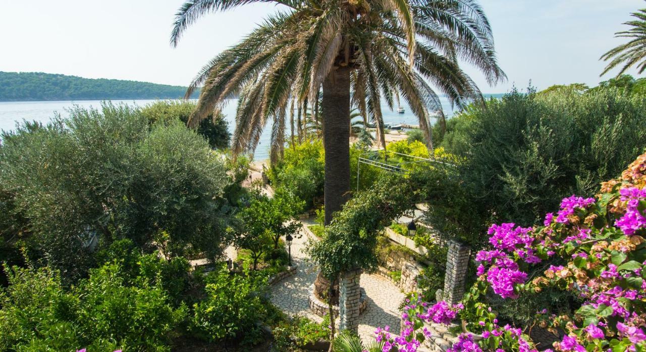 Apartments Picolo Paradiso Miljenko Debelic Barbat na Rabu Kültér fotó