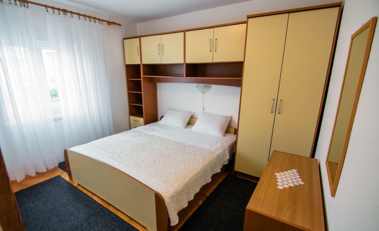 Apartments Picolo Paradiso Miljenko Debelic Barbat na Rabu Kültér fotó