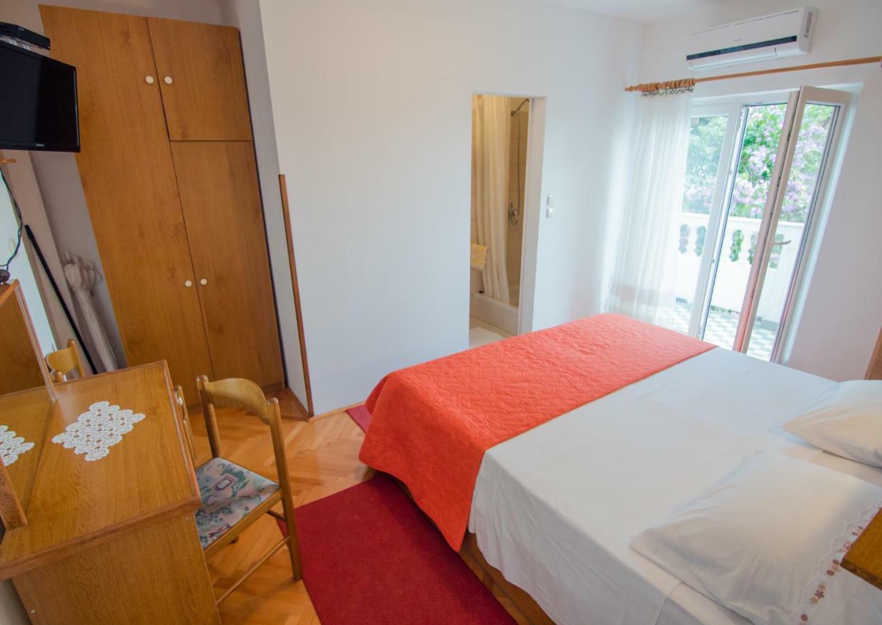 Apartments Picolo Paradiso Miljenko Debelic Barbat na Rabu Kültér fotó
