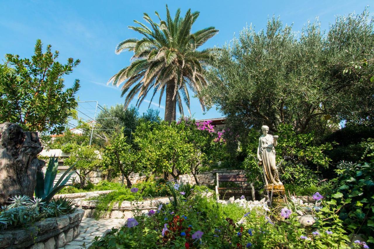 Apartments Picolo Paradiso Miljenko Debelic Barbat na Rabu Kültér fotó