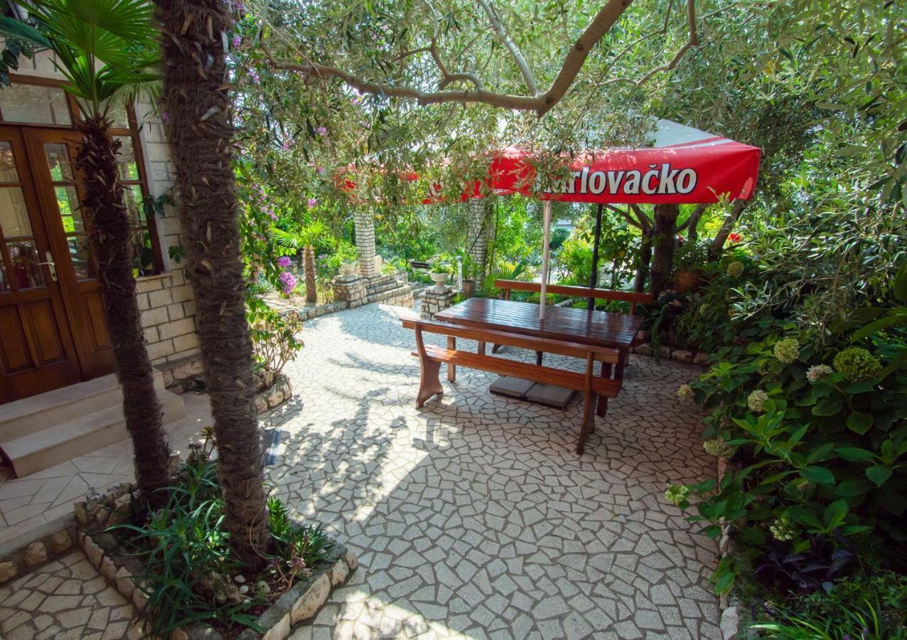 Apartments Picolo Paradiso Miljenko Debelic Barbat na Rabu Kültér fotó